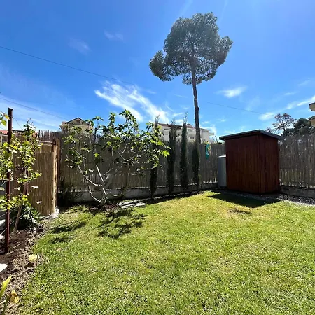 Seaside With Garden Casa vacanze Golem (Tirana)