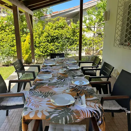 Seaside With Garden 度假居