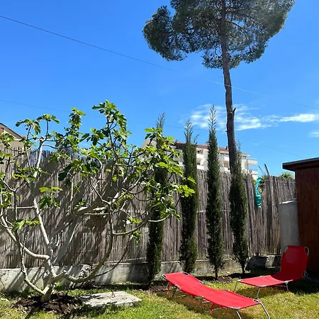 Seaside With Garden *