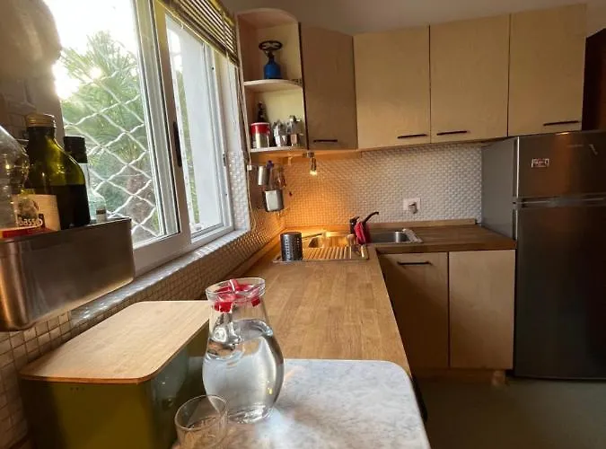 Seaside With Garden *