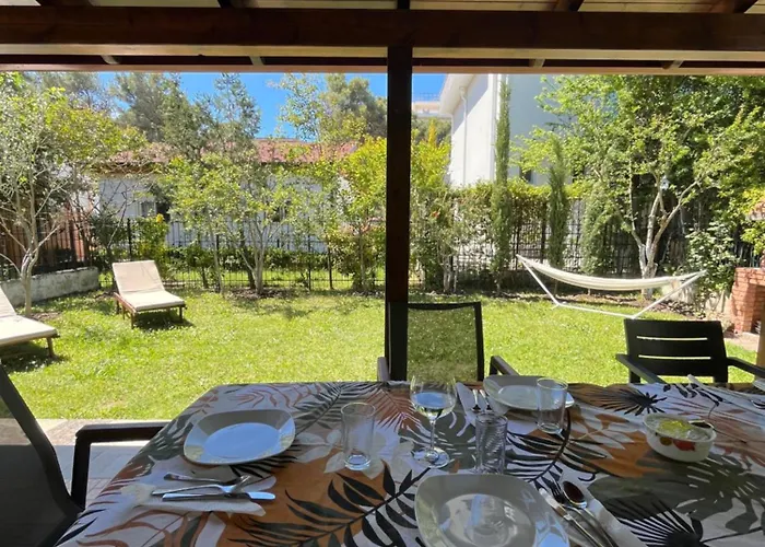 Seaside With Garden *