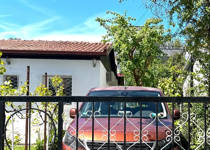 Seaside With Garden Vakantiehuis *